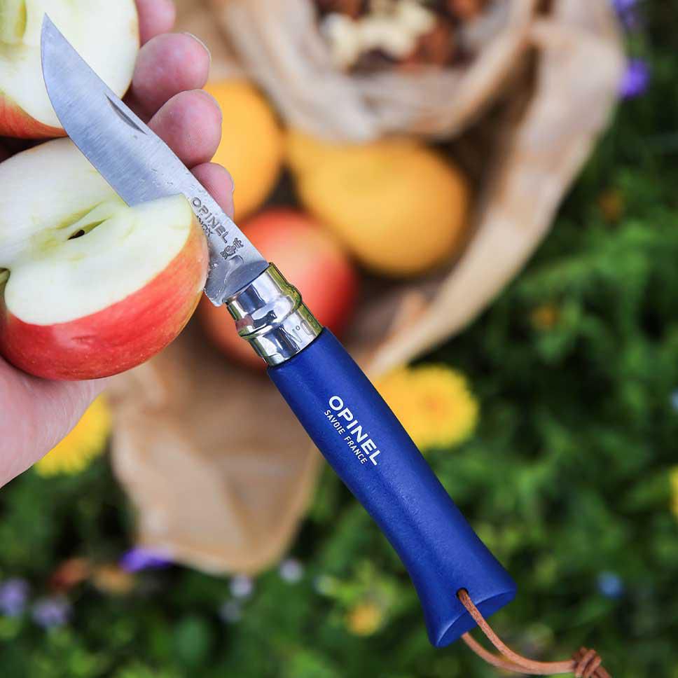 Opinel Colorama No 08 Taschenmesser in einer Gürteletui
