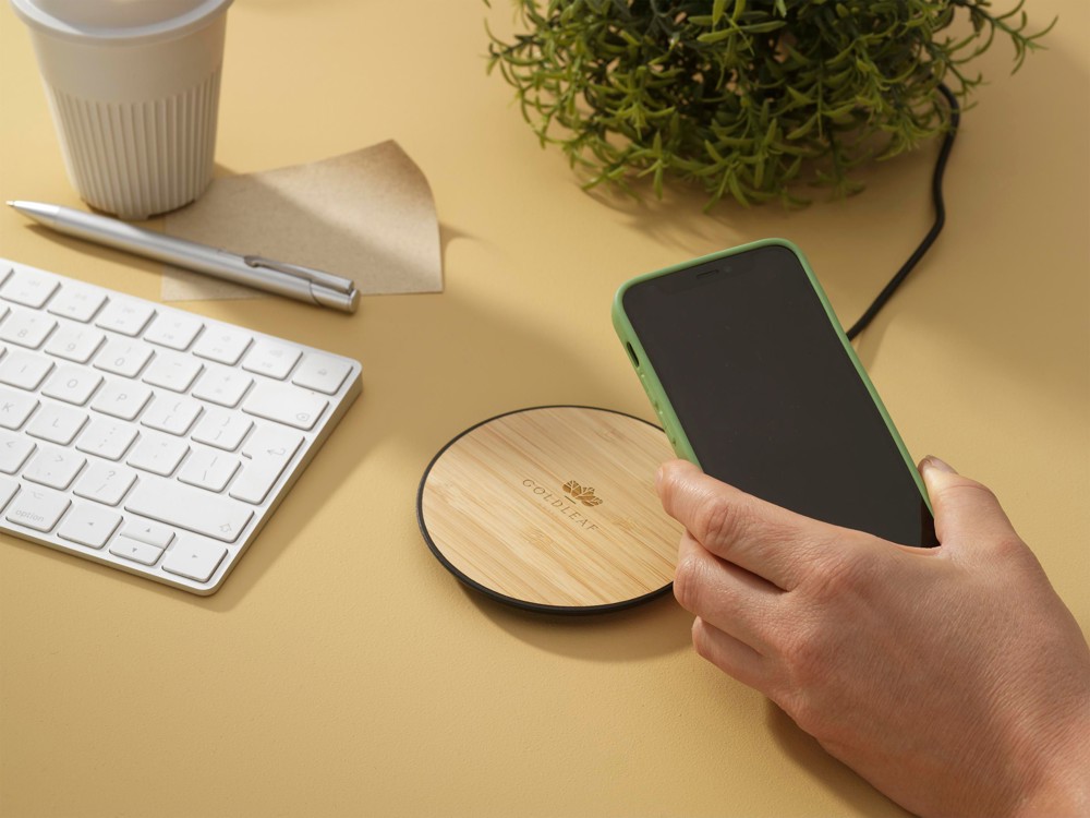 Bamboo 15W Wireless Fast Charger Schnelladegerät